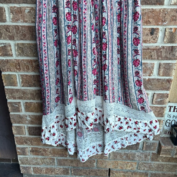 Torrid Maxi Gauze Lace Inset Hi Low cream floral Dress size 1 - Picture 4 of 7